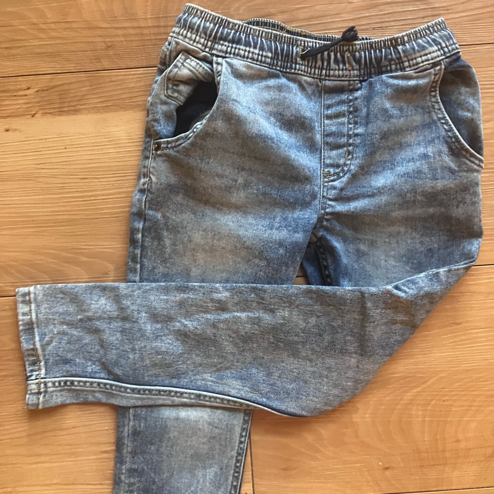 Kid joggers, boys size 7